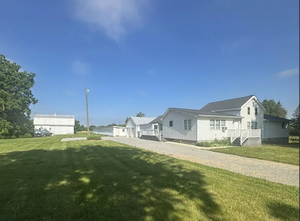 7360 S Tripp Jefferson Township MI 49266