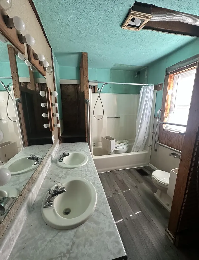 7360 S Tripp Jefferson Township MI 49266