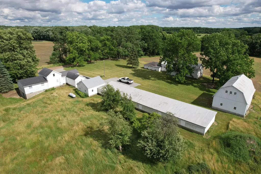 7360 S Tripp Jefferson Township MI 49266