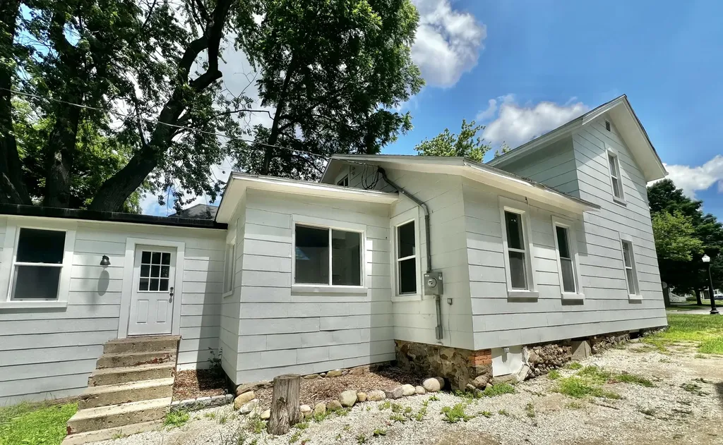 110 Hillsdale Street Hillsdale City MI 49242
