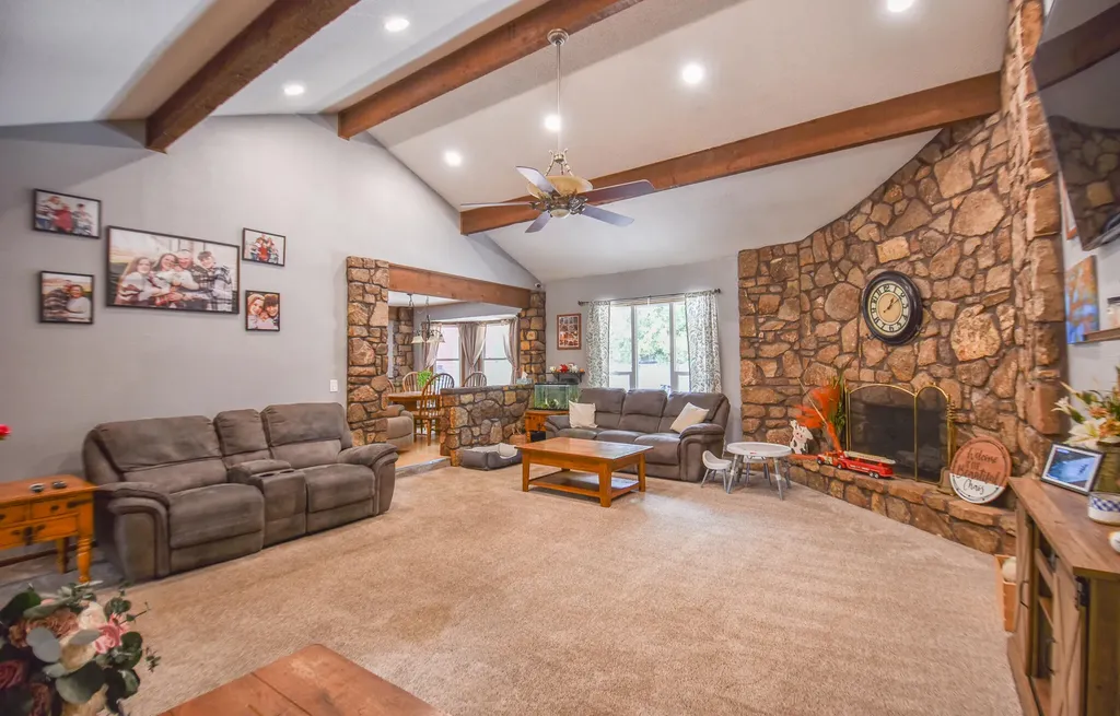 17 Linda Lane Coldwater City MI 49036