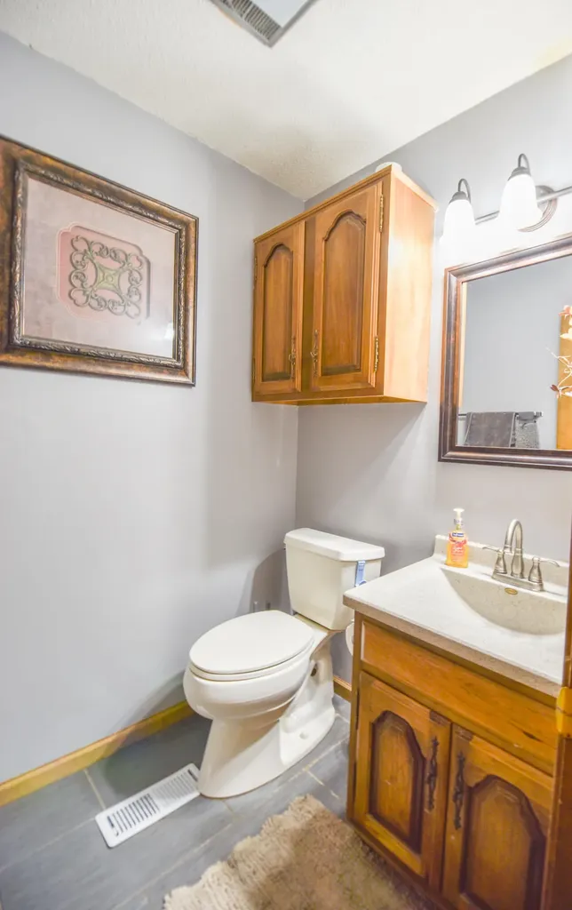 17 Linda Lane Coldwater City MI 49036