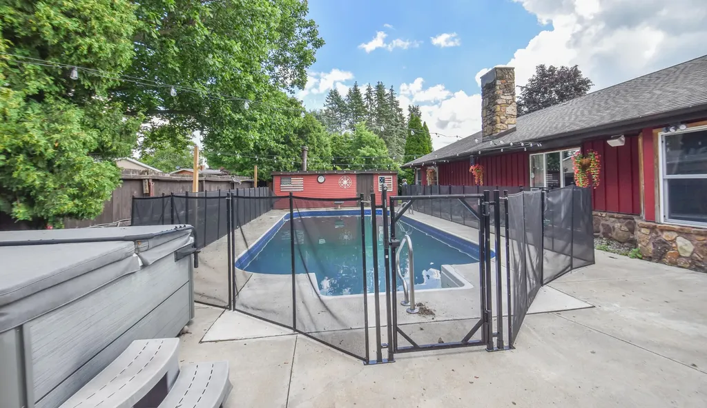 17 Linda Lane Coldwater City MI 49036