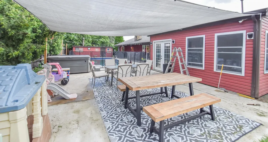 17 Linda Lane Coldwater City MI 49036