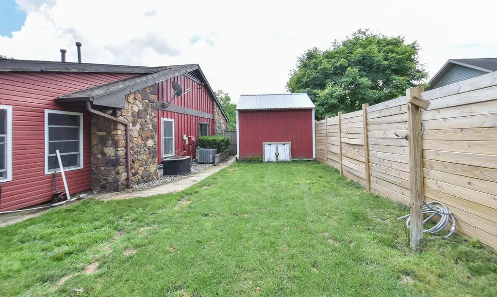 17 Linda Lane Coldwater City MI 49036