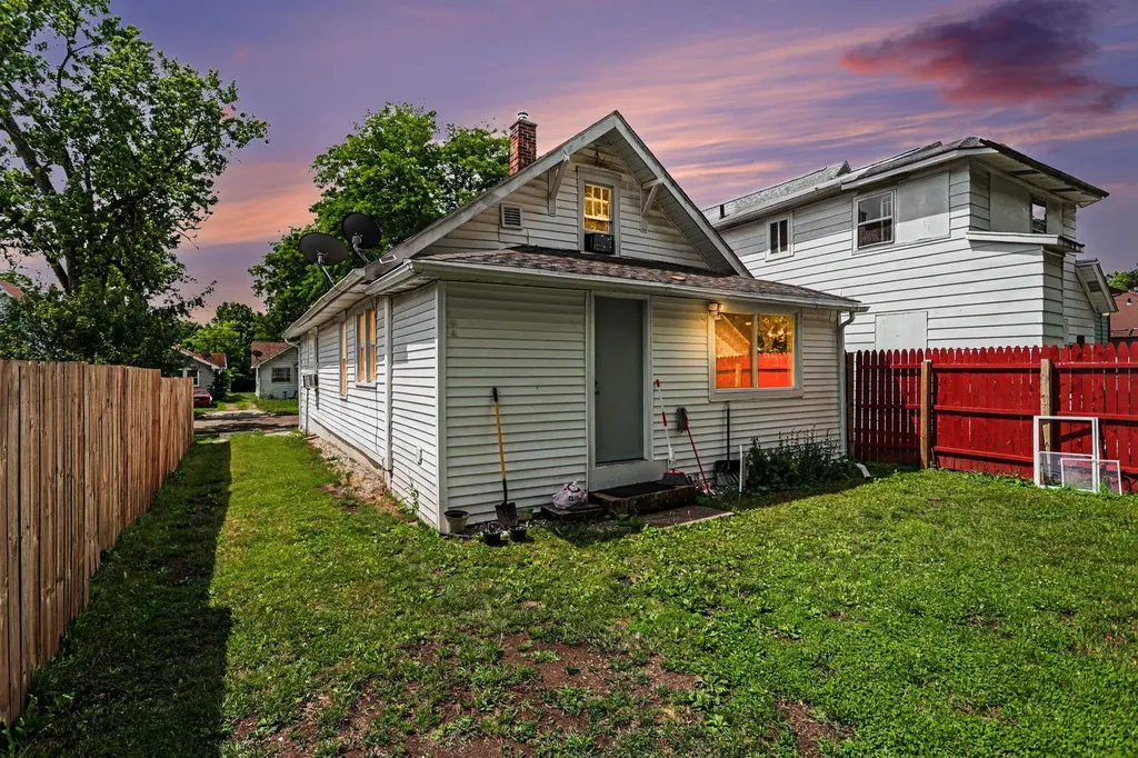 31 E Kingman Avenue E Battle Creek City MI 49014