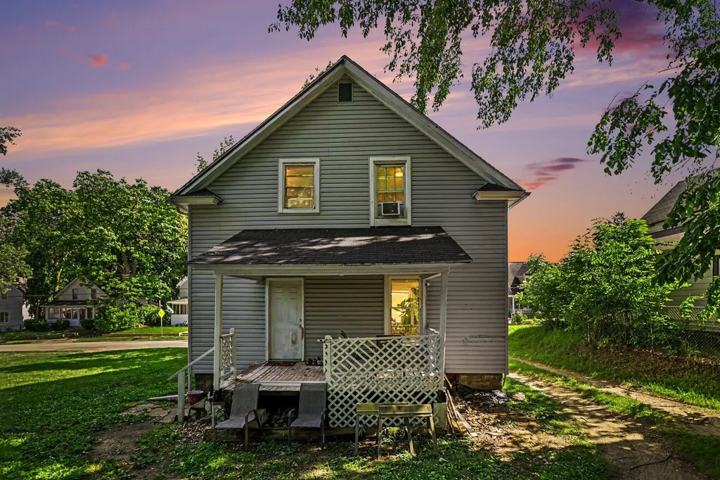 54 Frisbie Avenue Battle Creek City MI 49037