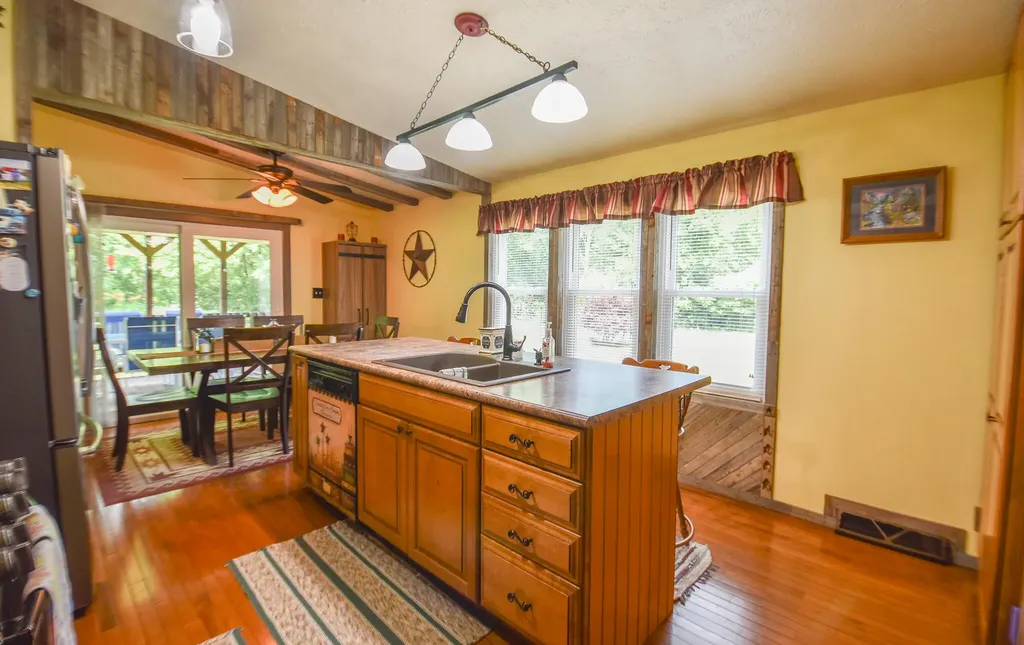 556 N Briggs Road Quincy Township MI 49082