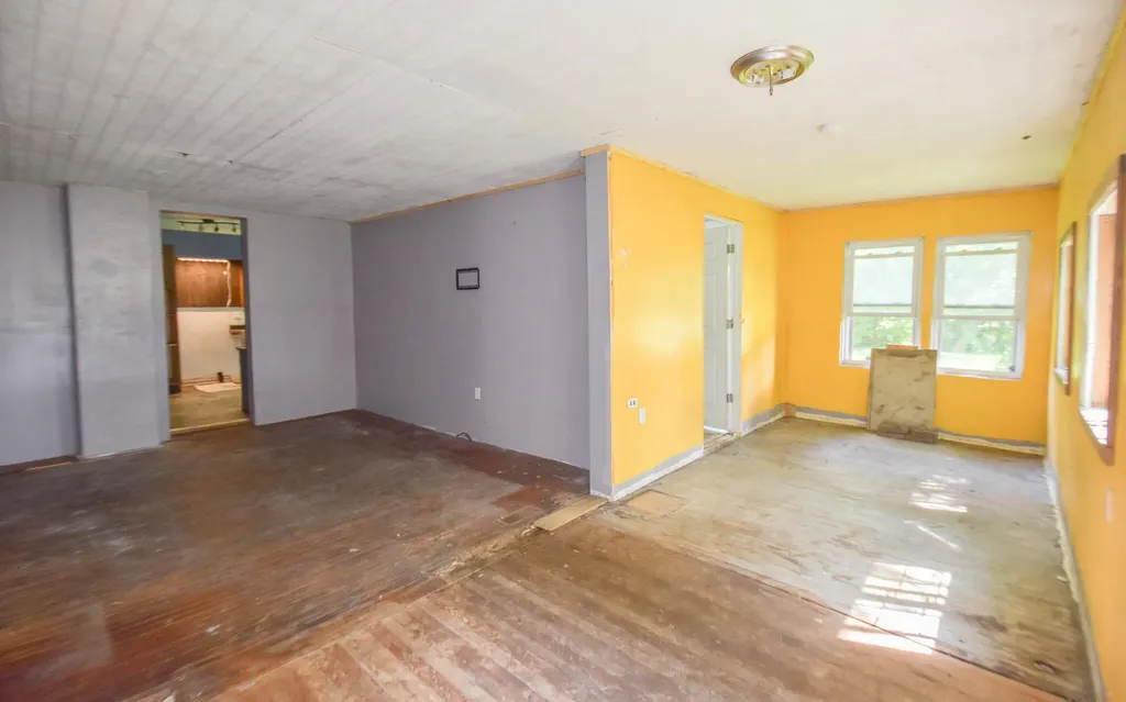 489 N Ray Quincy Road Quincy Township MI 49082