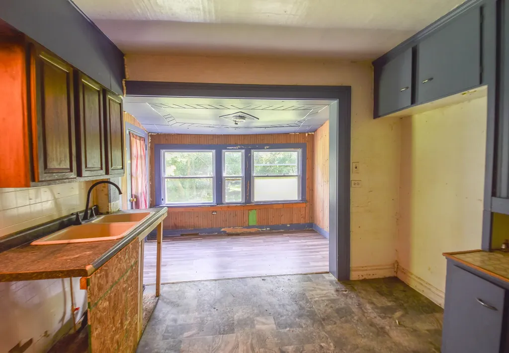 489 N Ray Quincy Road Quincy Township MI 49082