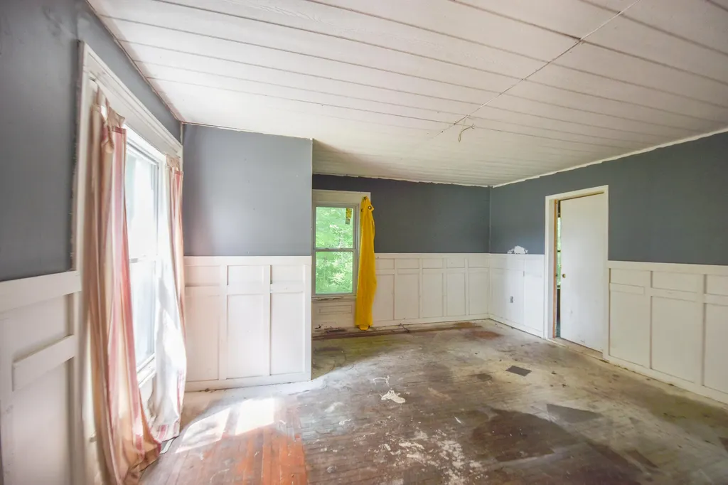 489 N Ray Quincy Road Quincy Township MI 49082