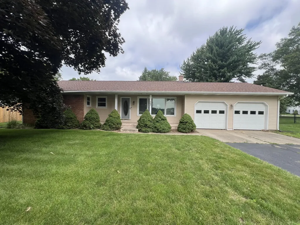 152 W Chicago Road Batavia Township MI 49036