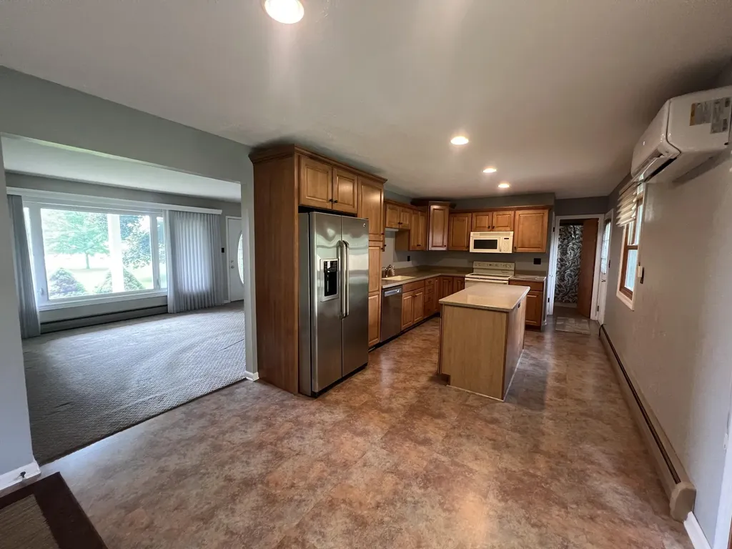 152 W Chicago Road Batavia Township MI 49036