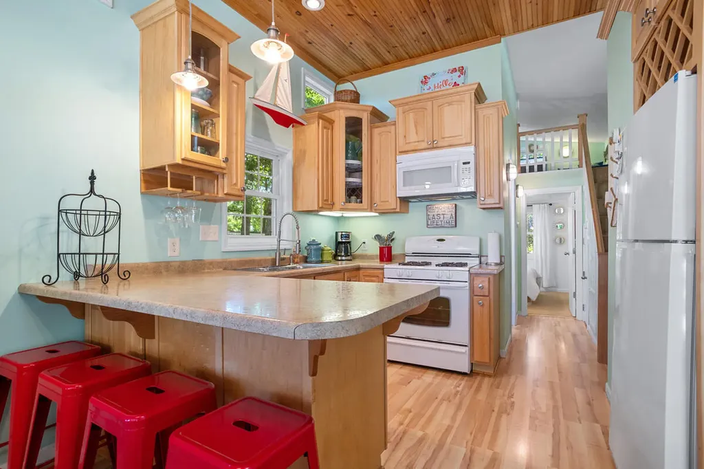 634 Hillview Lane Kinderhook Township MI 49036