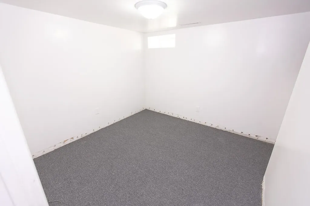 31 Vine Street Hillsdale City MI 49242