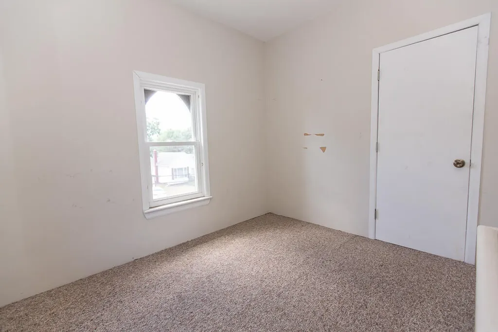 31 Vine Street Hillsdale City MI 49242