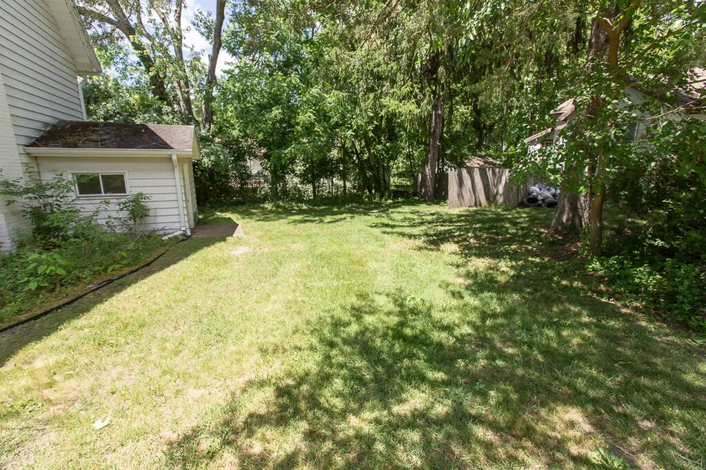 31 Vine Street Hillsdale City MI 49242