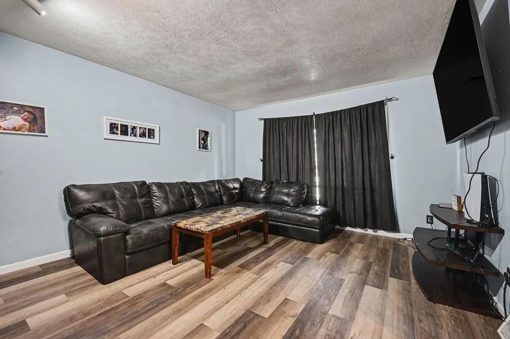 402 W Broadway Street Three Rivers City MI 49093
