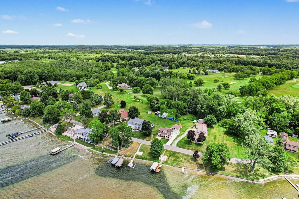 703 Lake Drive Ovid Township MI 49036