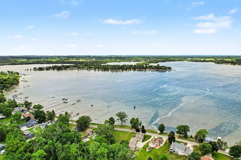 703 Lake Drive Ovid Township MI 49036