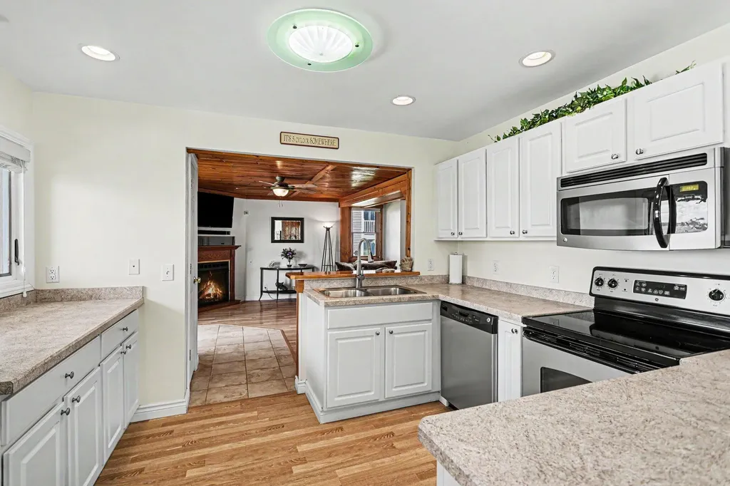703 Lake Drive Ovid Township MI 49036