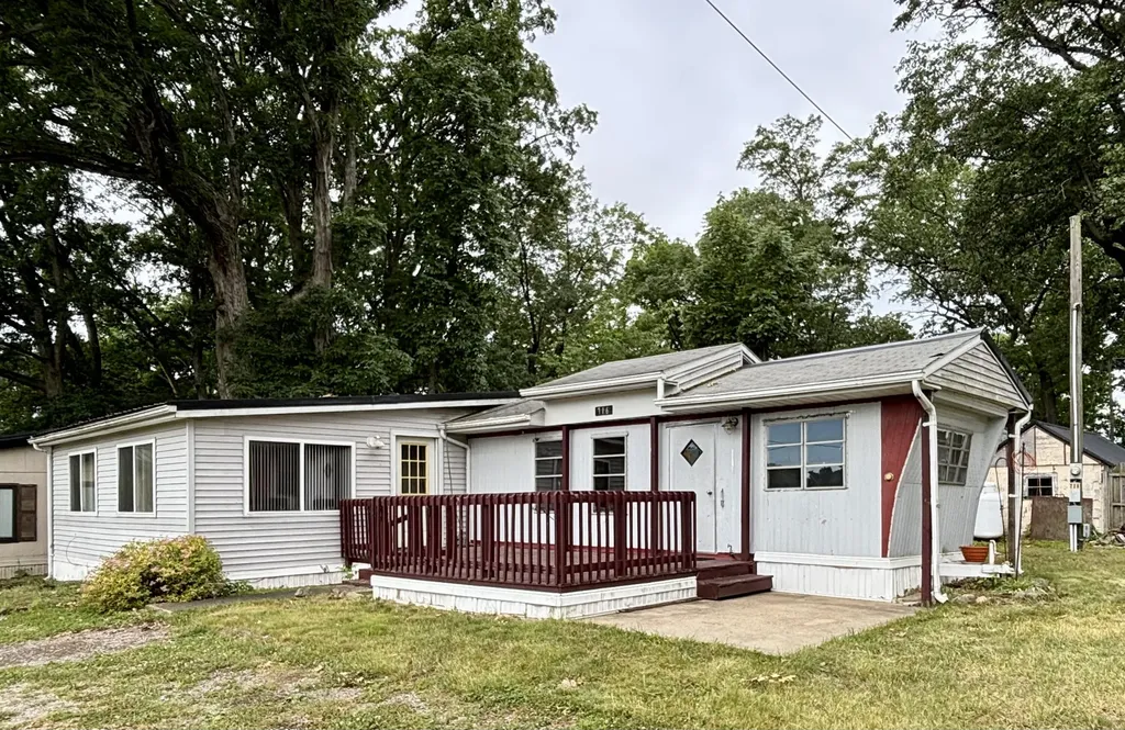 716 Third Drive Kinderhook Township MI 49036