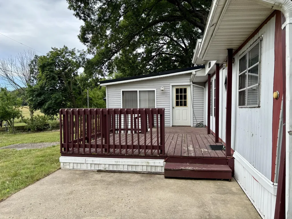 716 Third Drive Kinderhook Township MI 49036