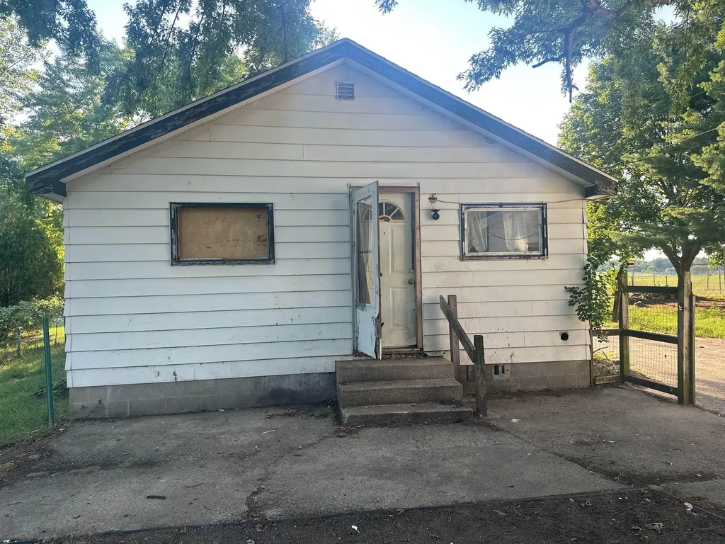 617 Gestner Road Benton Charter Township MI 49022