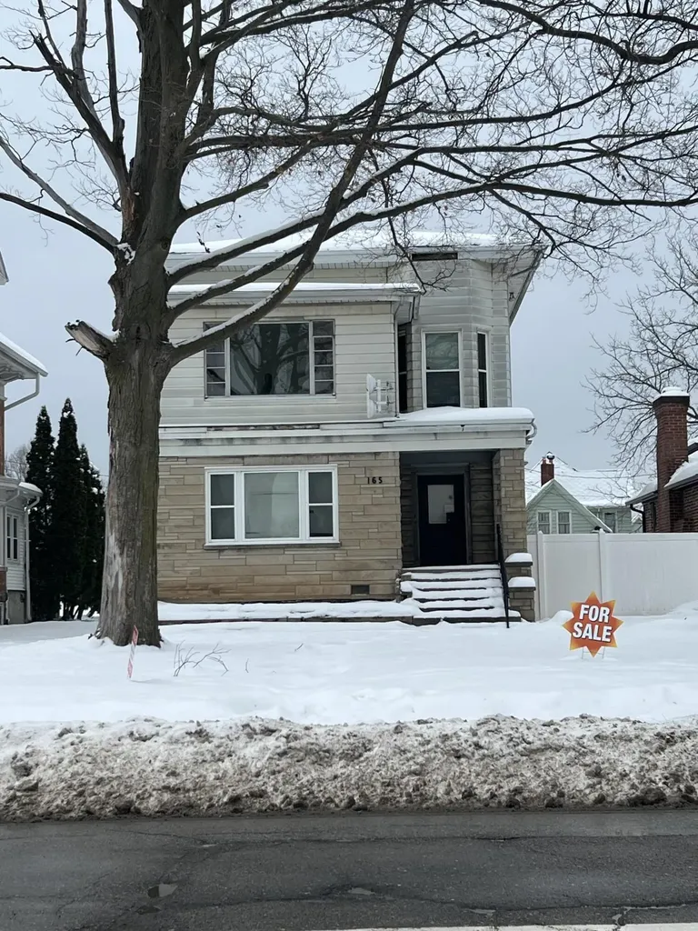 165 Capital Avenue NE Battle Creek City MI 49017