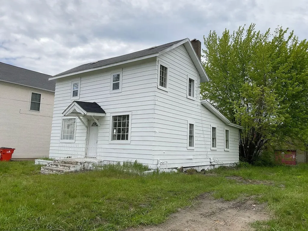 255 High Street Benton Harbor City MI 49022