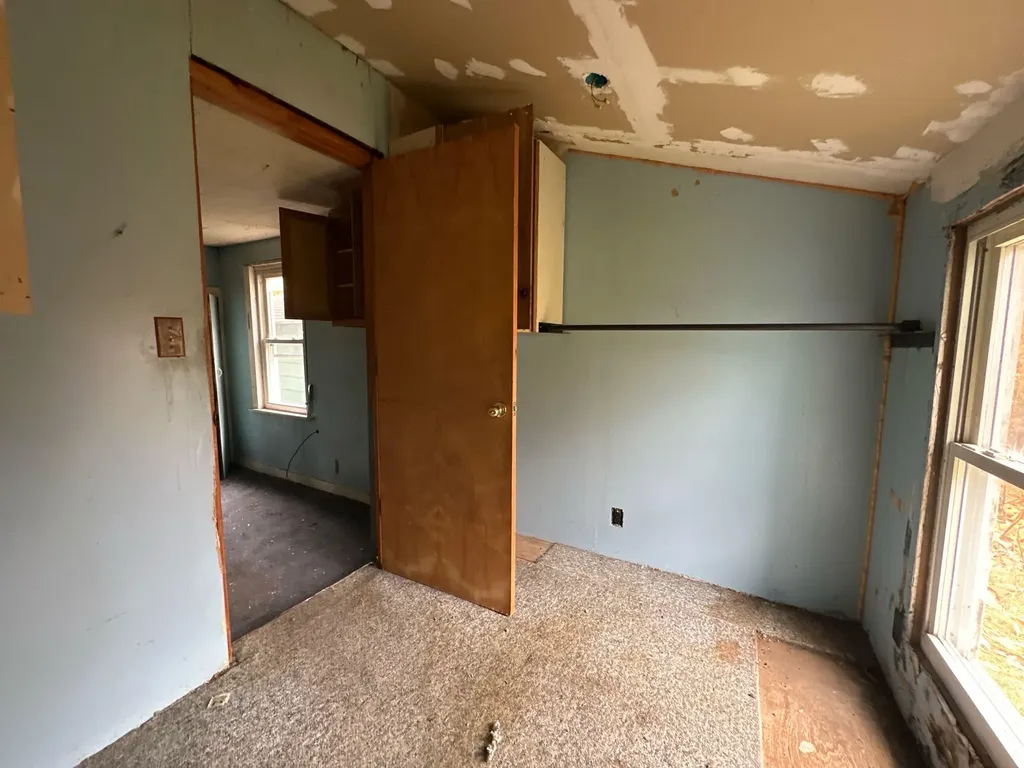 490 4th Street Benton Harbor City MI 49022