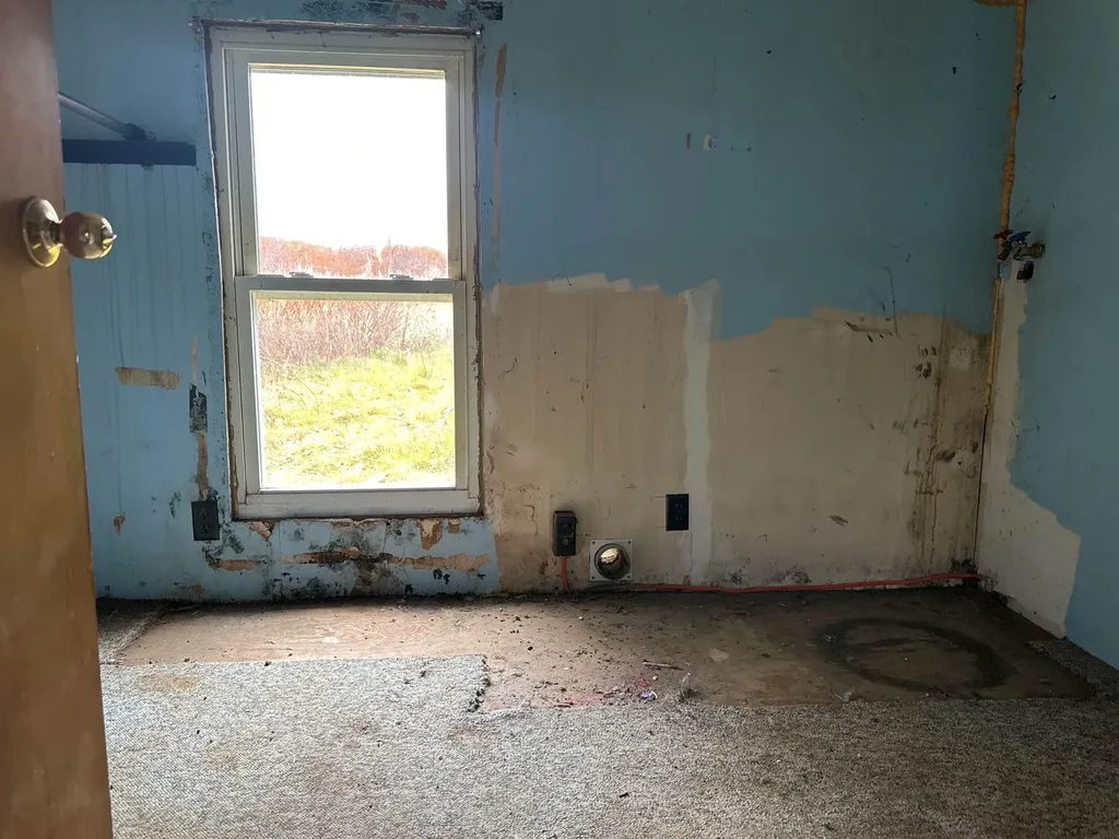 490 4th Street Benton Harbor City MI 49022