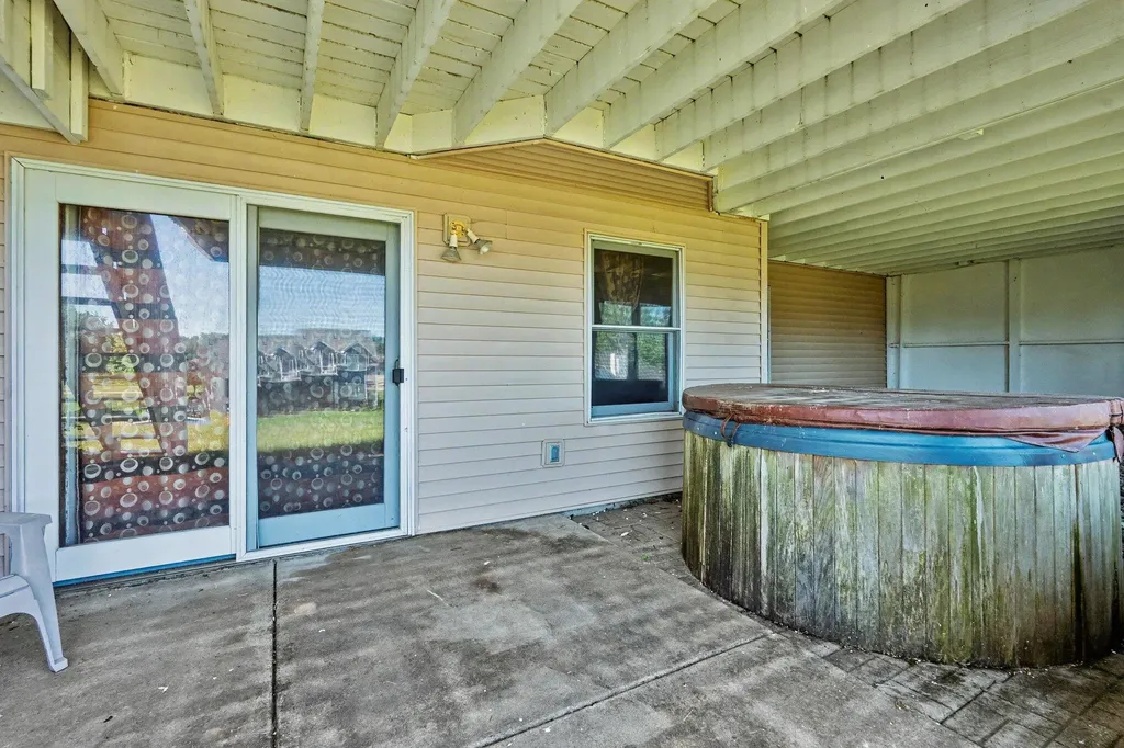 14 Blue Stone Ridge Newton Township MI 49014