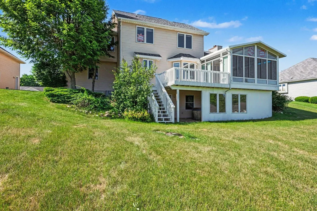 14 Blue Stone Ridge Newton Township MI 49014