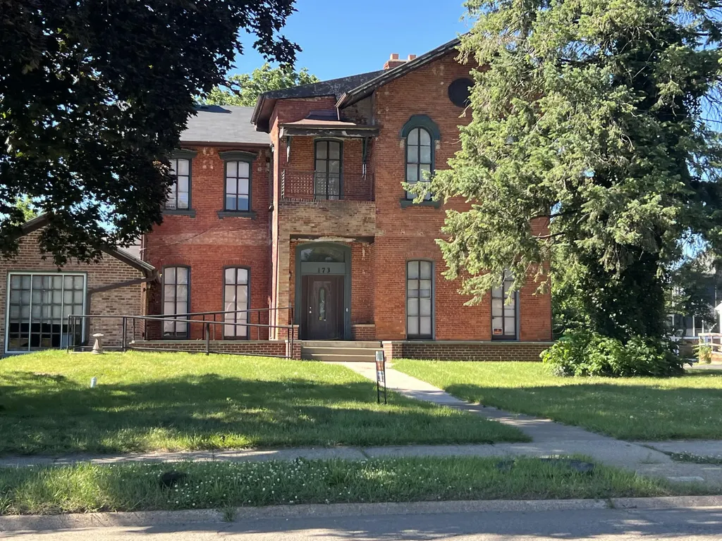 173 Capital Avenue NE Battle Creek City MI 49017