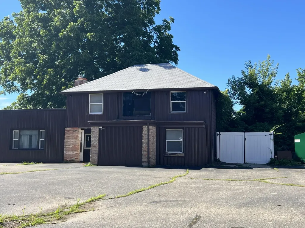 173 Capital Avenue NE Battle Creek City MI 49017