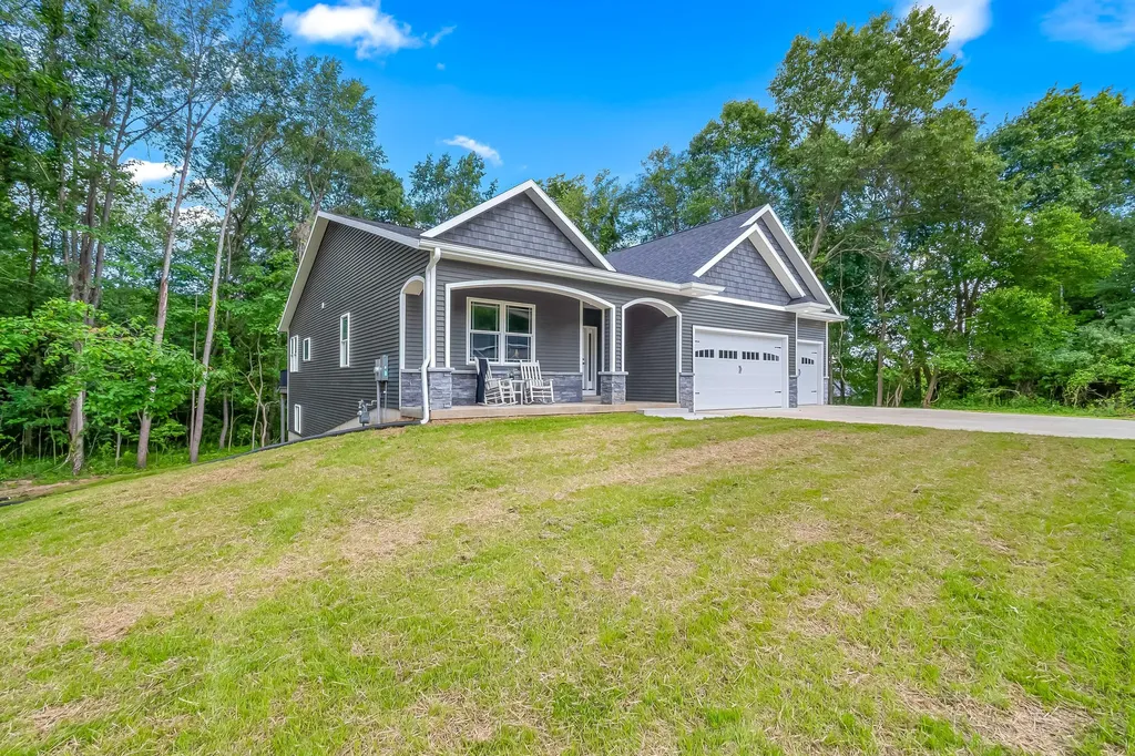 79 Arapaho Trail Coldwater City MI 49036