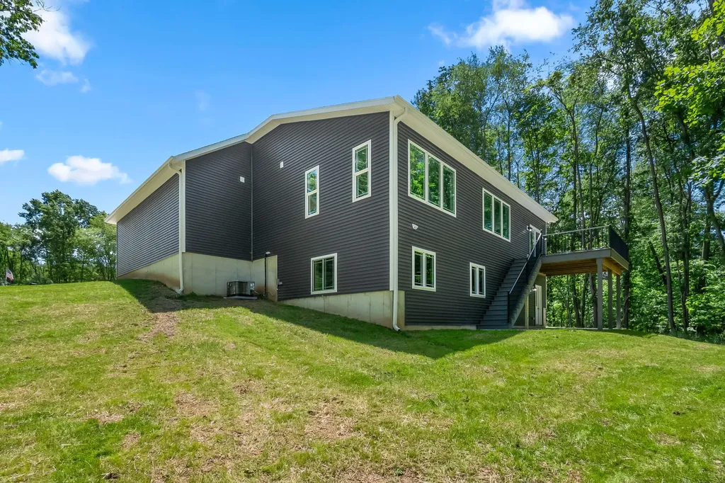79 Arapaho Trail Coldwater City MI 49036