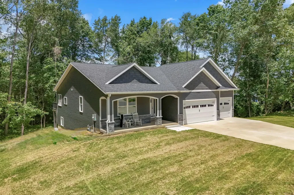 79 Arapaho Trail Coldwater City MI 49036