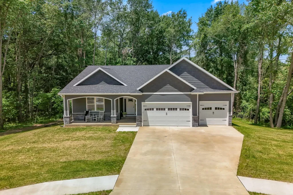 79 Arapaho Trail Coldwater City MI 49036