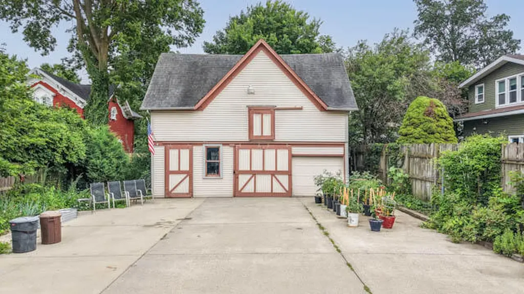 161 W Chicago Road Coldwater City MI 49036