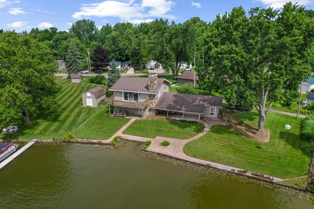 873 Driftwood Lane Quincy Township MI 49082