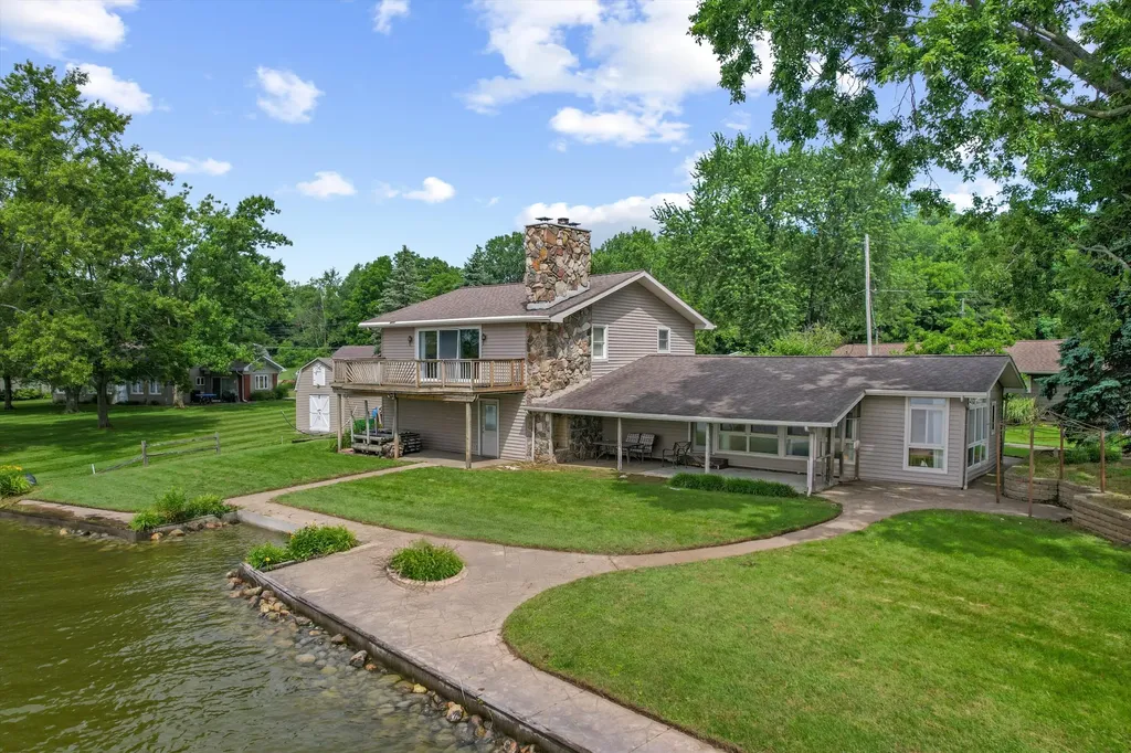 873 Driftwood Lane Quincy Township MI 49082