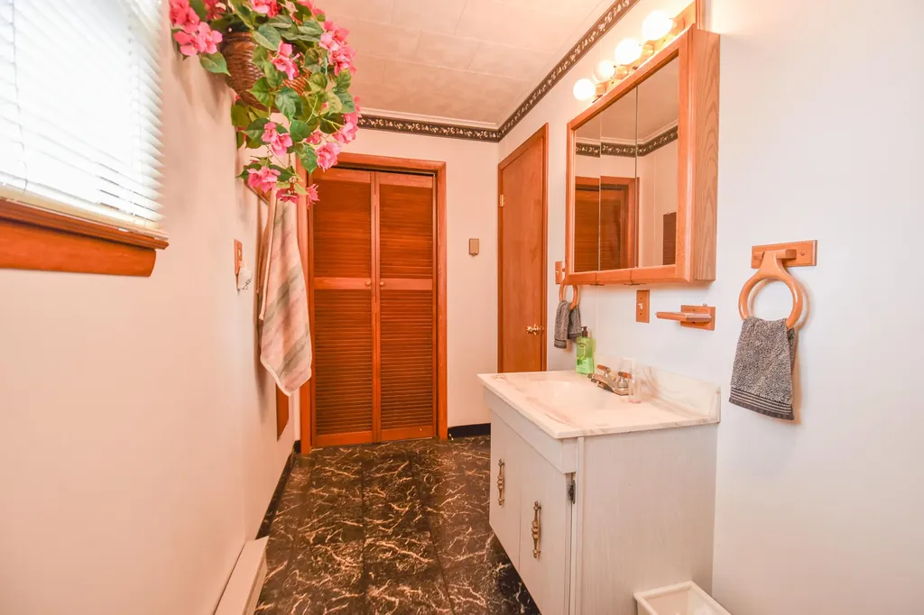 873 Driftwood Lane Quincy Township MI 49082