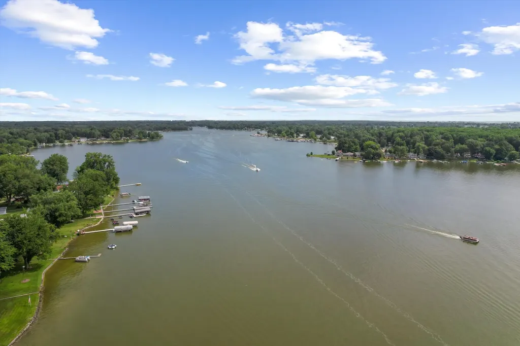 873 Driftwood Lane Quincy Township MI 49082