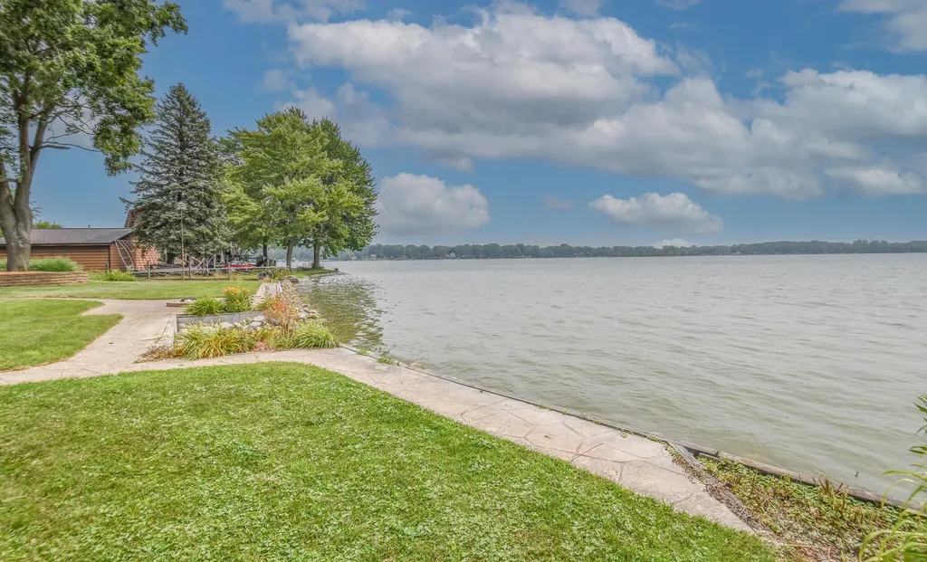873 Driftwood Lane Quincy Township MI 49082