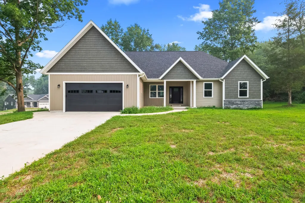 64 Arapaho Trail Coldwater City MI 49036