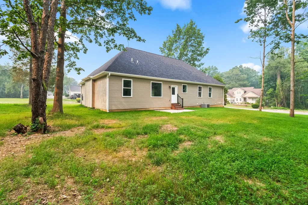 64 Arapaho Trail Coldwater City MI 49036