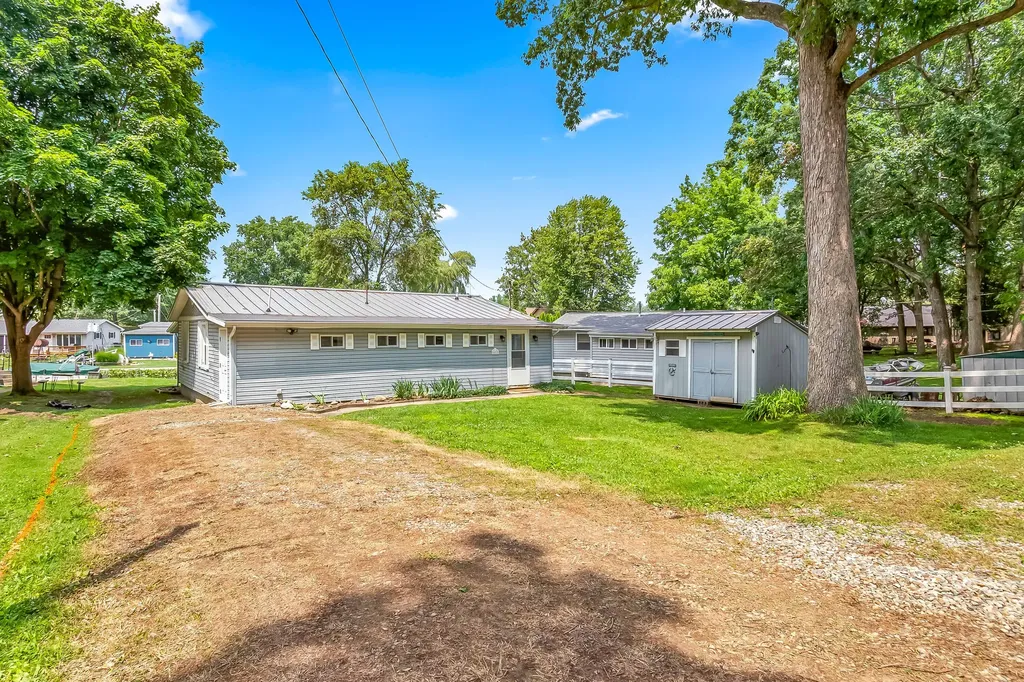 482 Swan Lane Ovid Township MI 49036