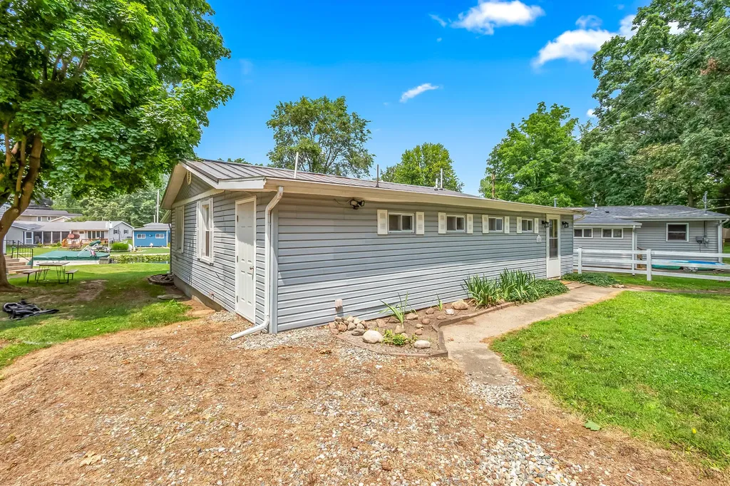 482 Swan Lane Ovid Township MI 49036